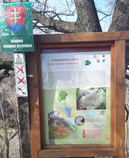 Tájékoztató tábla